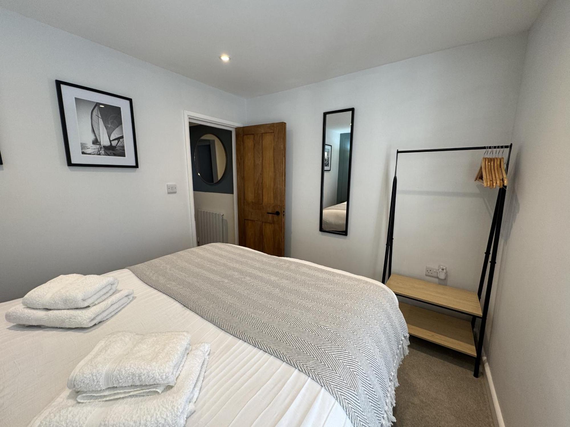 Вілла Driftwood House - Luxury Dog-Friendly Townhouse In Cowes, Steps From Marina Каус Екстер'єр фото